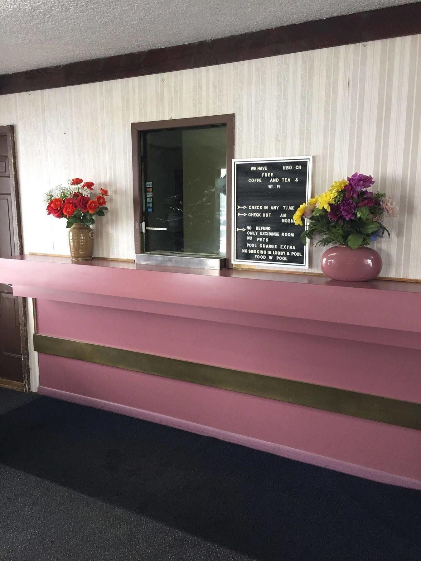 Crown Inn Толедо Экстерьер фото