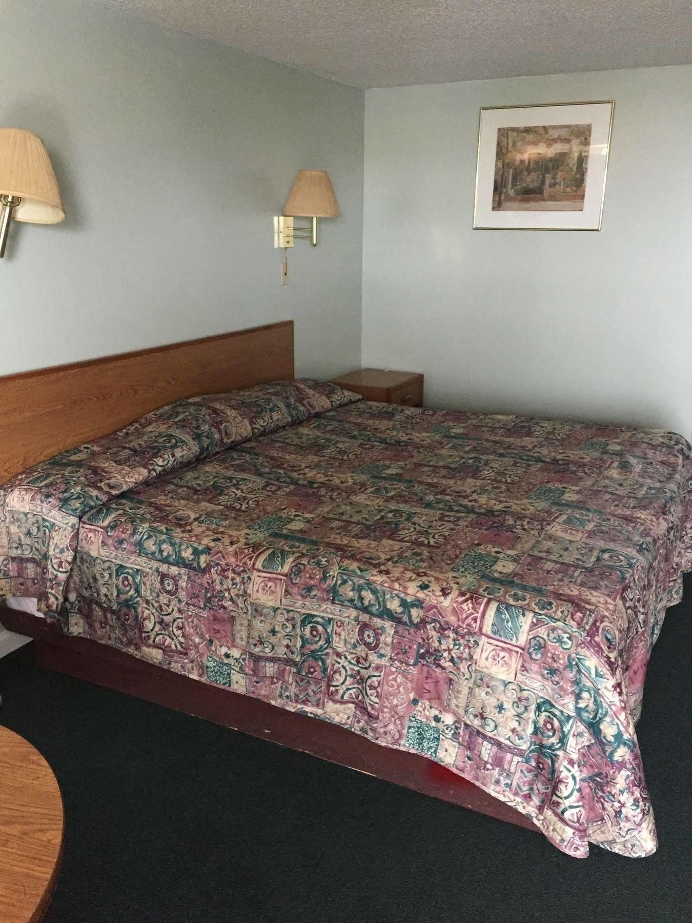 Crown Inn Толедо Экстерьер фото